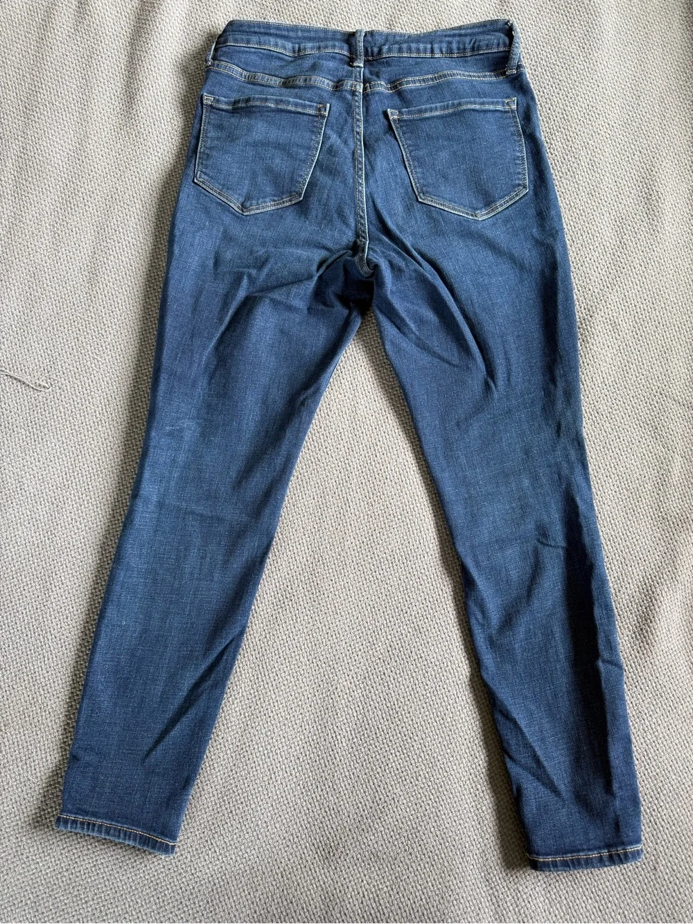 Old Navy Women's High-Rise Rockstar Super Skinny Jeans